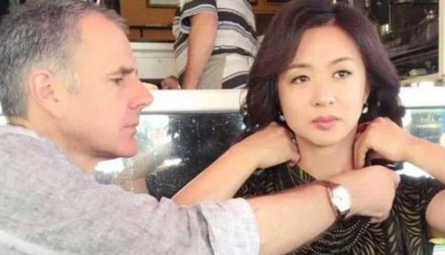 金星|金星被问“如何帮老公解决需求”？她比了一个手势：回答的太完美