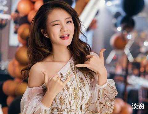 安以轩|安以轩亲自为儿子剪发,剪坏发型太坑娃,不受老公公司被查影响