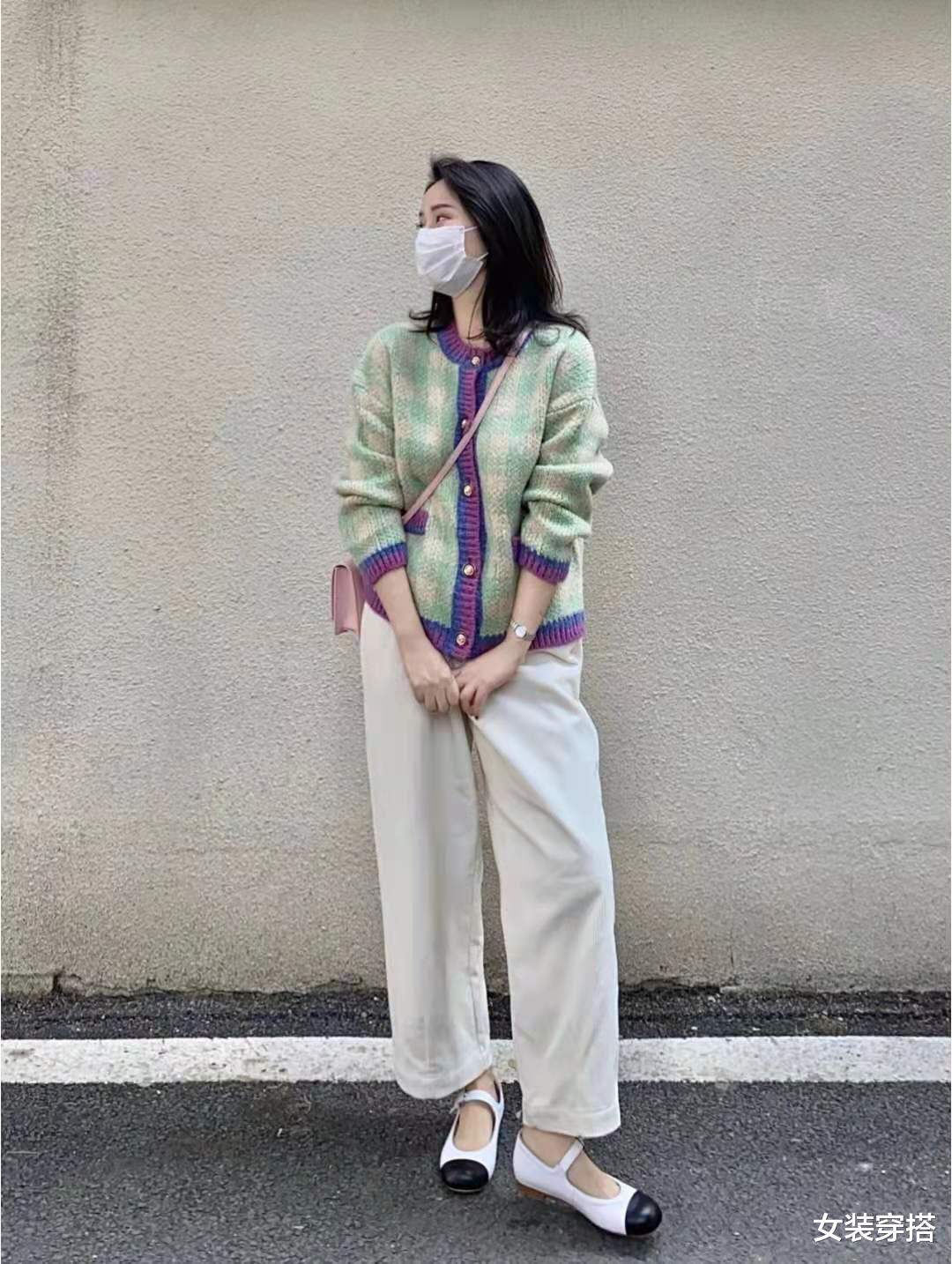 女装穿搭|米白色裤子搭配什么上衣好看