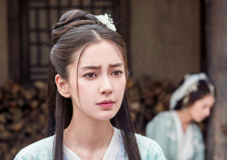 Angelababy|杨颖又一古装戏杀青，剧照淡雅仙气十足，演技飙升眼神绝了