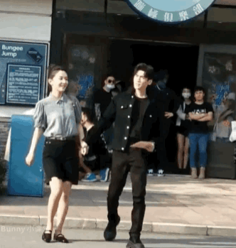 吴倩|吴倩客串《荣耀》，戏份短暂形象沧桑，这就是一味追求爱情的后果