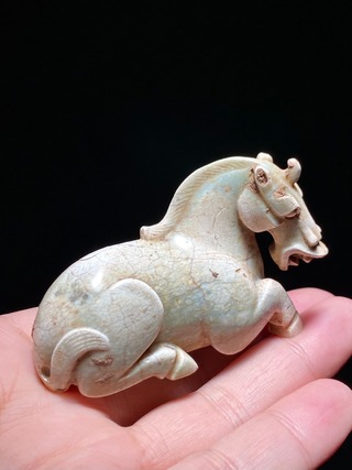 |汉 和田玉 鸡骨白 玉马 卧马 摆件 把件