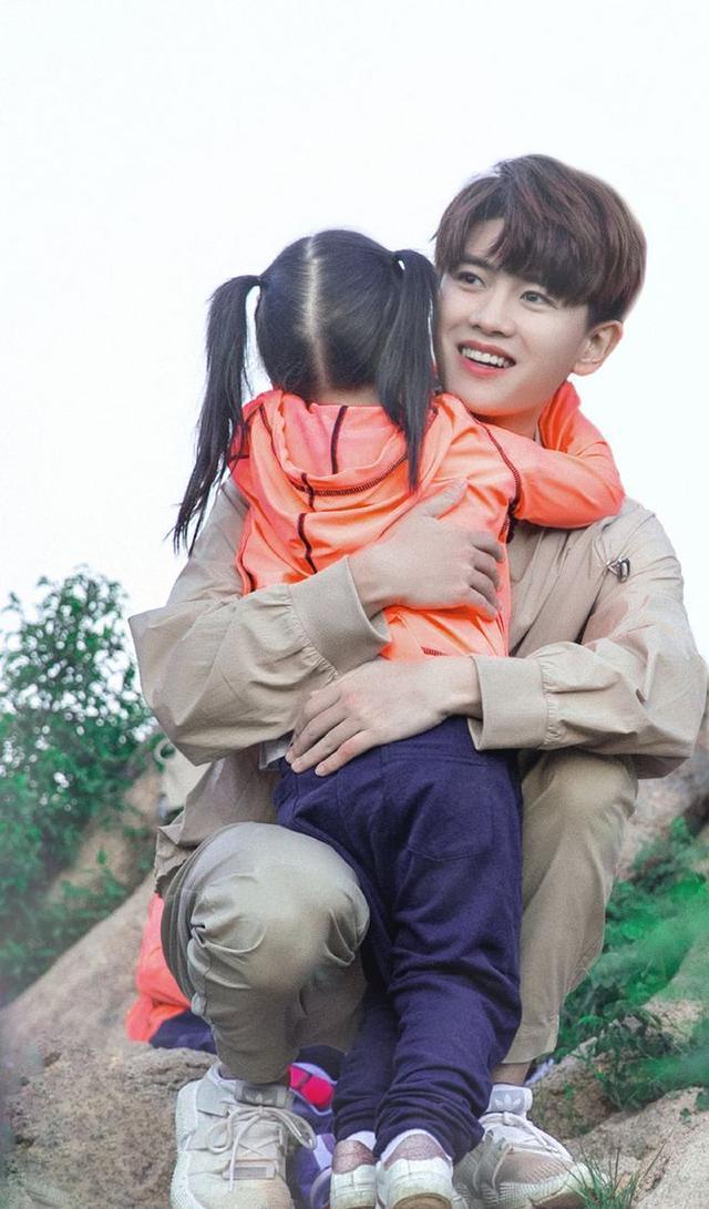 陆绎|奶爸陆绎的甜宠，他对儿子的爱，不比今夏少