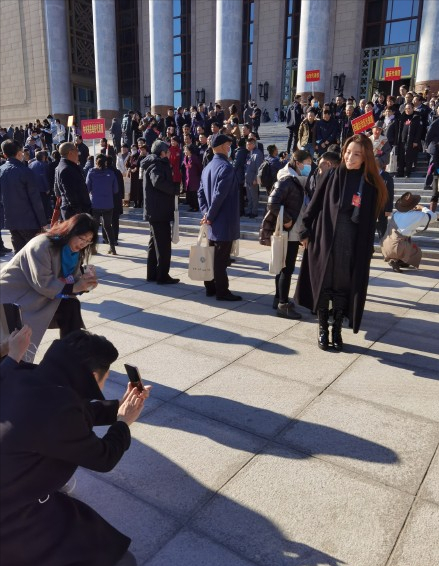 文代会|文代会正式开幕!靳东陈道明人气高,佟丽娅周涛同框,康辉显低调