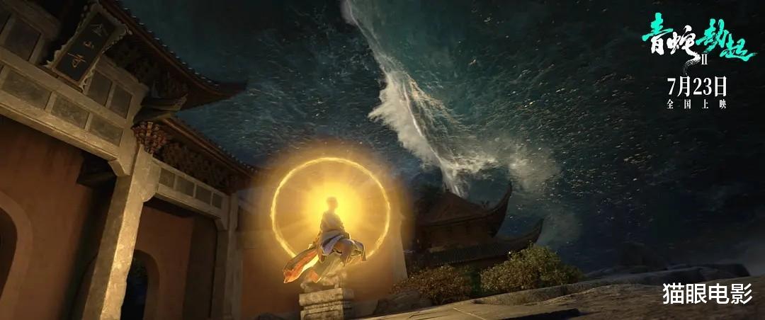 白蛇2|白蛇2小白穿现代装好仙，穿白色羽绒服露齿笑，站着不动都那么美