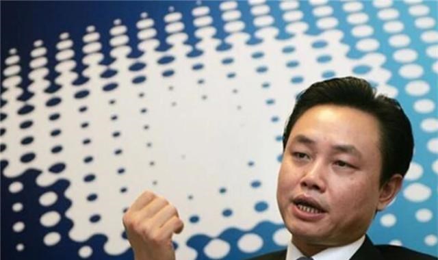 中专生张志铭:因颜值过高被“首富”妹妹看上,逆袭后身家65亿