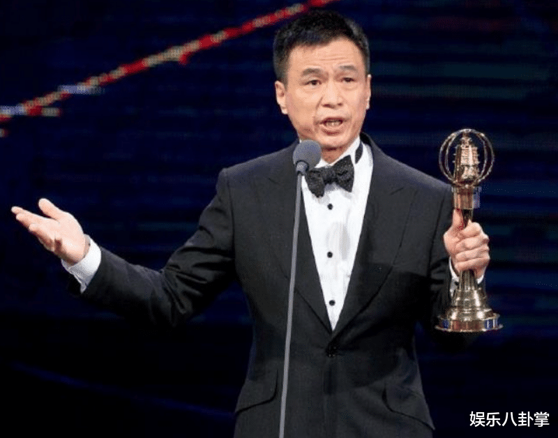 李天柱|56岁影帝被骗去试镜，剃了头才发现演太监，之后把龙套演成经典