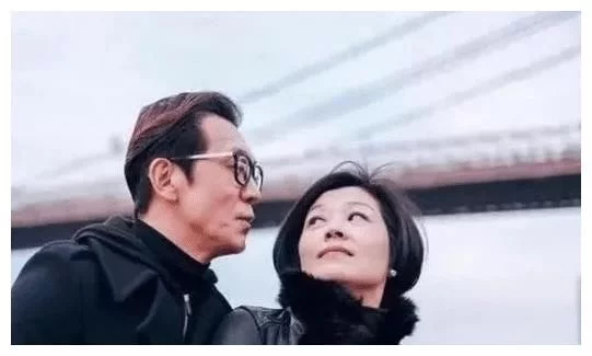 赵本山|赵本山与李咏老婆秘密被揭开？多年不上春晚的真相，终于浮出水面