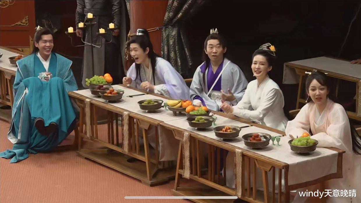 张若昀|一期节目五个热搜，张若昀、李沁加盟，依然无法挽救这档综艺