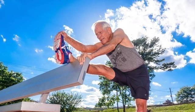 基因 基因能决定人类寿命吗？研究表明：有影响，但影响没有想象中大