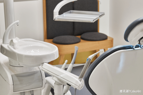 牙齿|每个人都能戴活动假牙吗?