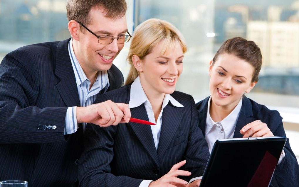 |职场误区，巴结领导是懂人情世故。事实上只是没有办法的选择而已