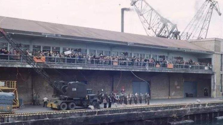 日本|74岁日本风尘女子，曾被抓22次仍要站街，苦等半世纪只为一不归人