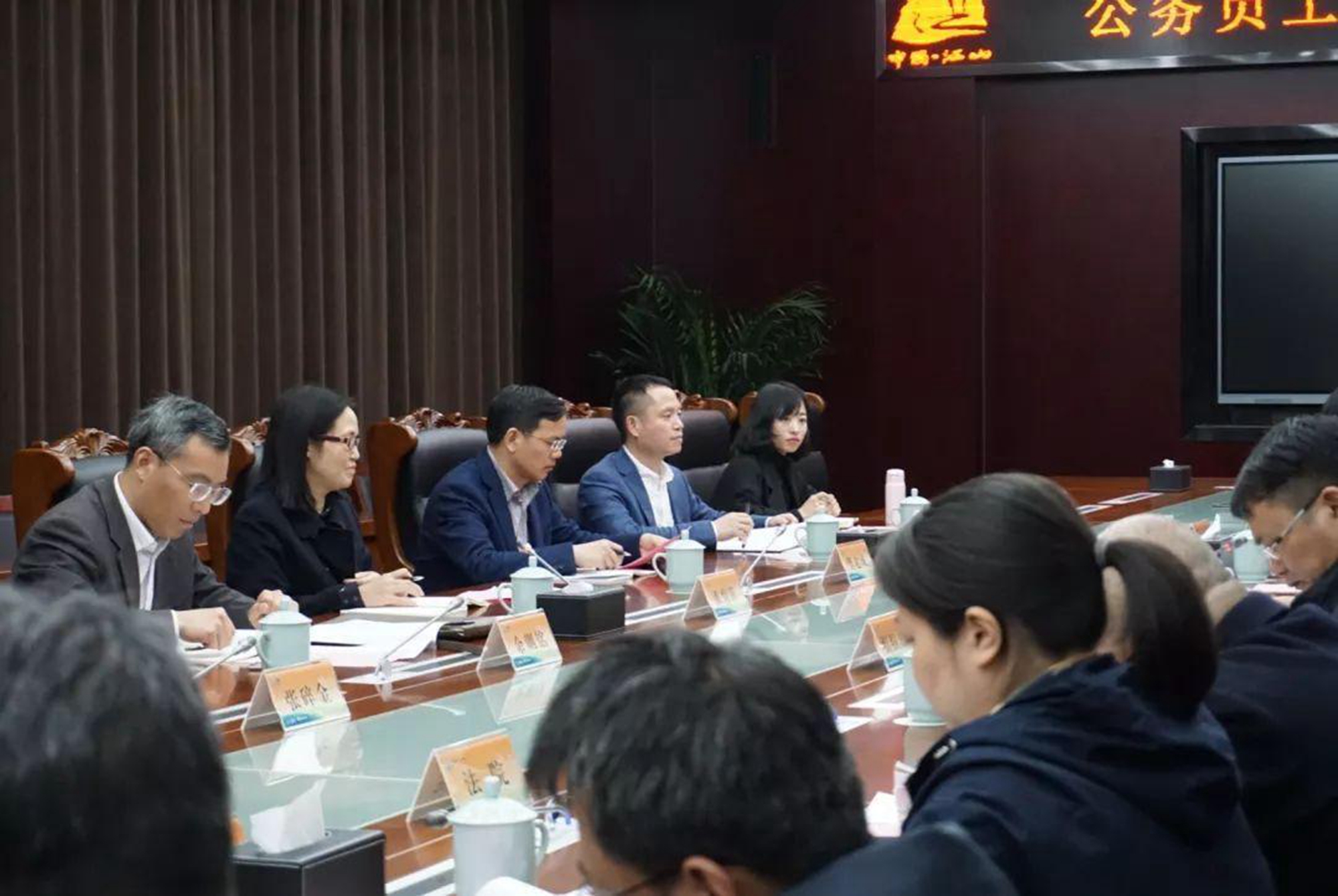 医生|男友的“理想职业”排名，公务员仅排第五，冲击榜首的是这一职业