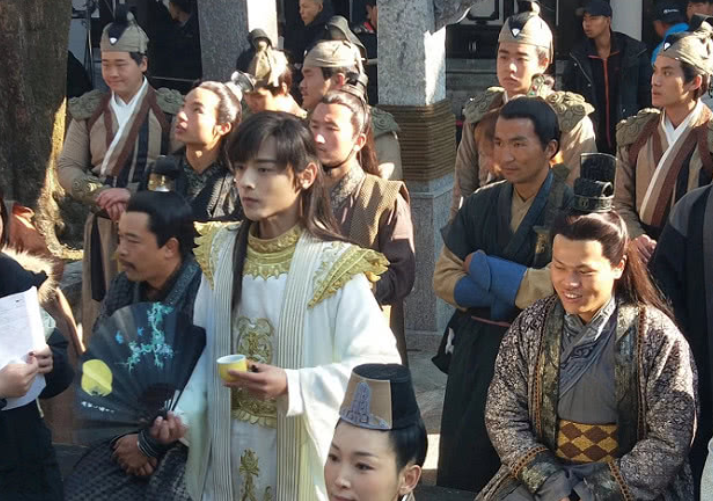 天龙八部|吐槽声如雷的新版《天龙八部》，终于有一个角色惊艳出圈，真香