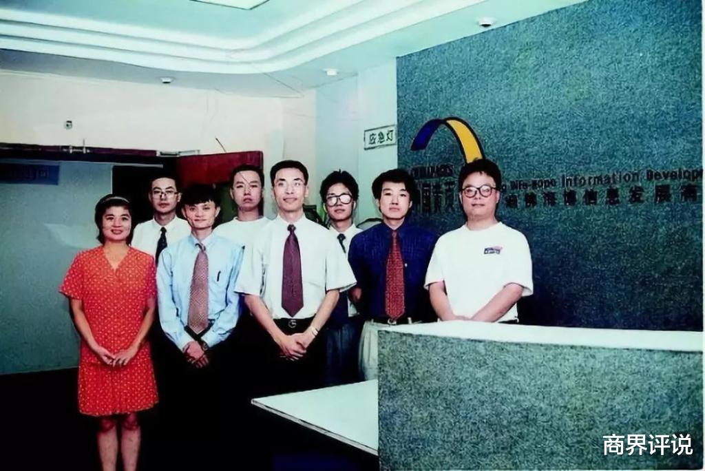 双十一|帮马云创办淘宝,却被迫离开阿里,如今他帮黄峥创办阿里最大对手