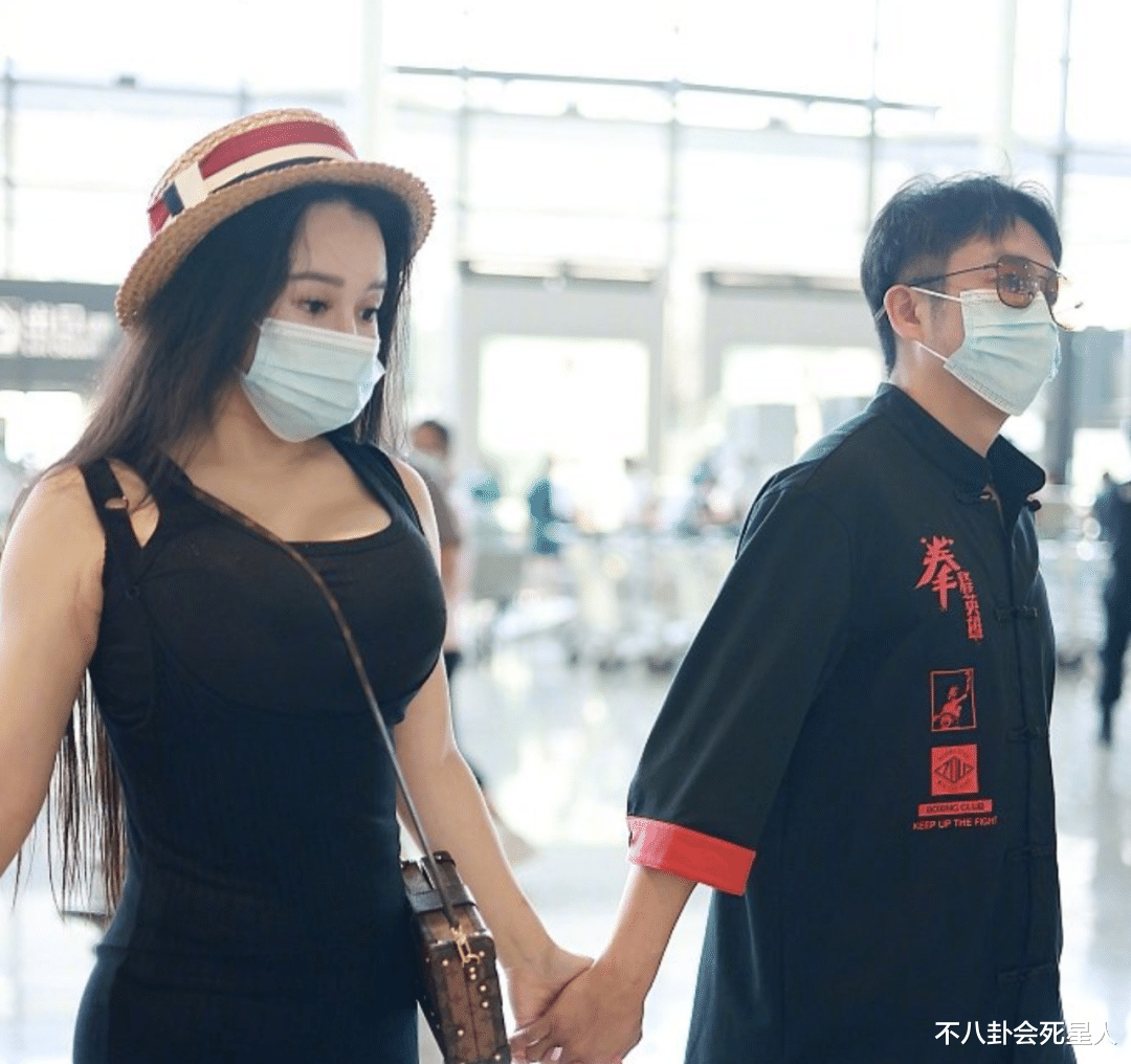 小龙女|冉莹颖的火辣身材又上热搜，网友口径一致：少对女性身材指指点点