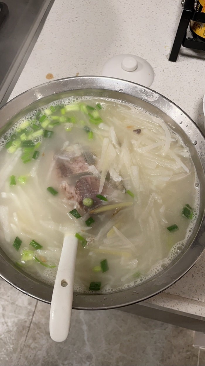 钓鱼|降温阴雨天出钓 鱼获少少少