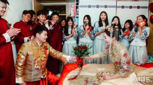 陈亚男|陈亚男自曝离婚两大主因！大衣哥没给安排工作，老公朱小伟不上进