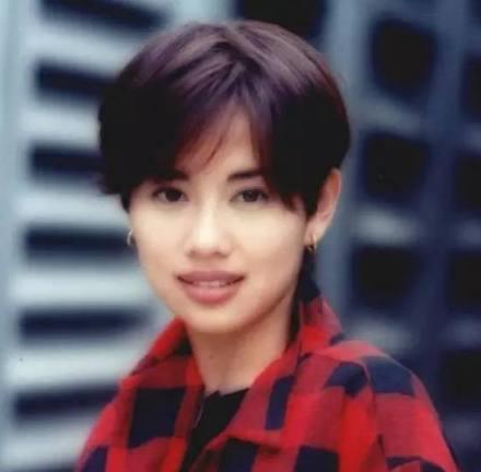 陈松伶|昔日当红女星变化太大认不出来，嫁小8岁内地男星结婚10年未生育