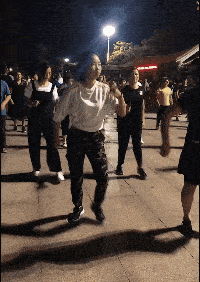 彩礼 谁能救我爸就嫁给谁，先给彩礼40万我就呵呵了，网友：就怕慢慢还