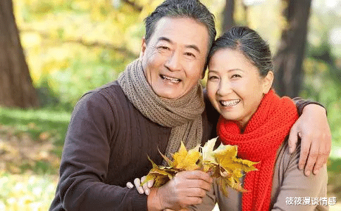 筱筱漫谈情感 老人再婚圆房，没想到当天新娘就吵着回娘家，新郎：你是我老婆