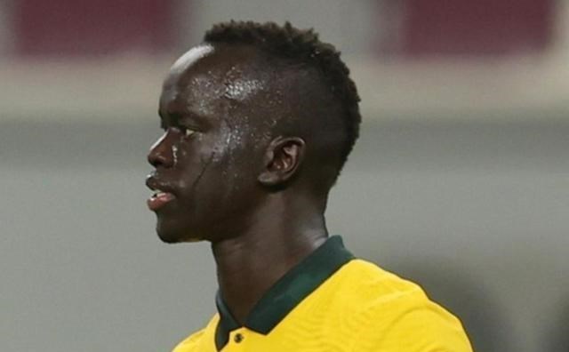 明明很棒|12强赛！国足遭遇开门黑！0-3！两名山东泰山队员被换下