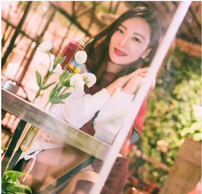 电影|被男友骗她拍性感片，却意外走红，不温不火却仍然有戏可拍