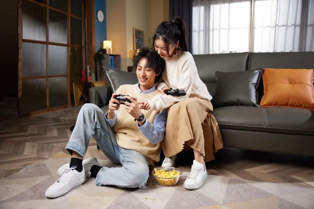 交易|华为智选游戏手柄开售，为你解锁大屏娱乐新生活