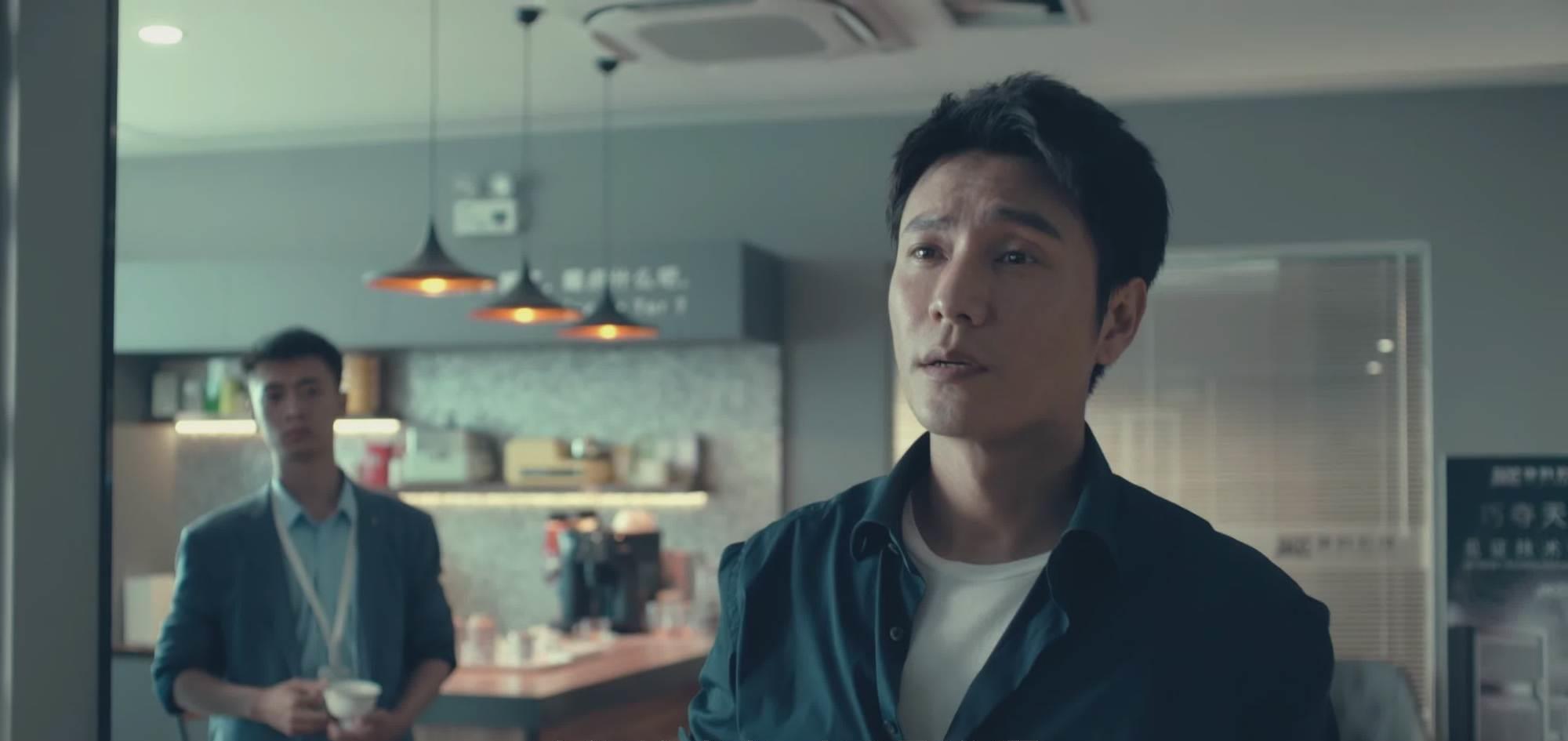 穿衣搭配|刚播8集便翻车？一星二星差评满屏飘，这种国产浮夸剧请别再拍了