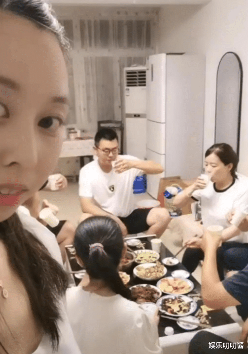 许敏|许敏在田静面前夸姚爸，郭威“子承父业”疼媳妇，幸福的一家人！