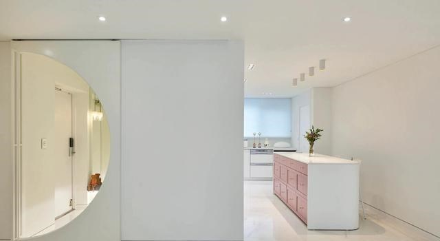 一家4口的110㎡新房,只刷大白墙、通铺瓷砖地面,越简单越喜欢