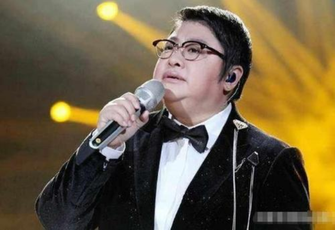 韩红|韩红当年是大学校花？大家以为开玩笑，晒出照片后被惊艳到了