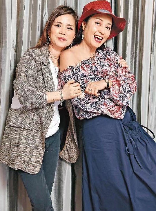 患病|56岁港星消失2年后现身！自曝患大病曾想轻生，提及子女当场落泪