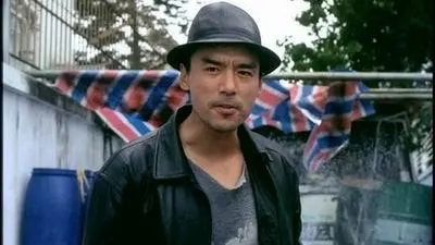 陈小春|5位娱乐圈的“穷明星”，陈小春蔡少芬在榜，蓝洁瑛靠捡垃圾度日