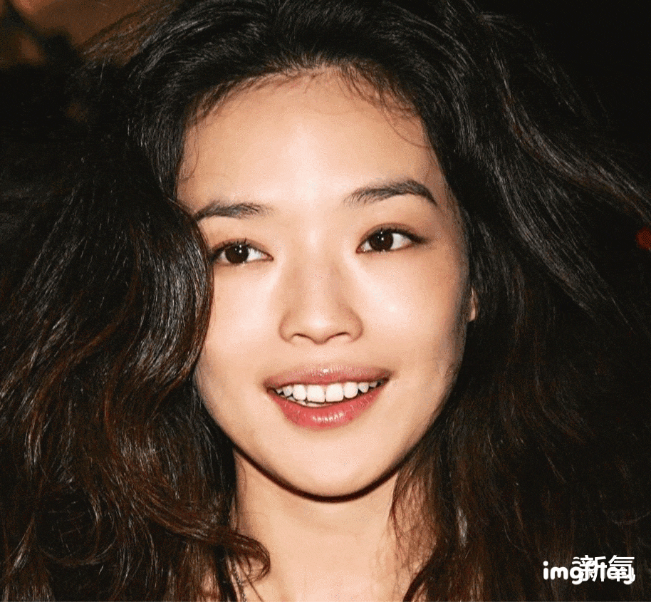 古力娜扎 娜扎初中旧照曝光,和现在的脸一比…