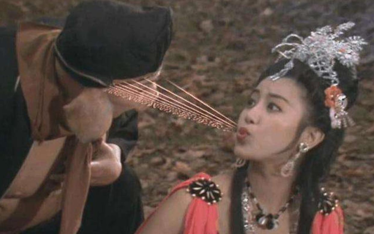 马德华|76岁的马德华:27岁娶“嫦娥”,恩爱49年零绯闻,这才是德艺双馨