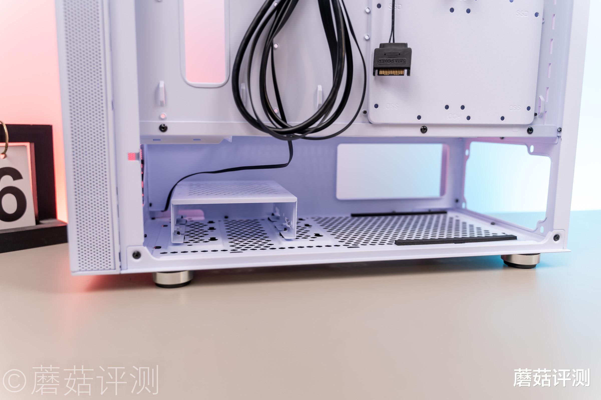 AR|外观漂亮,用料设计精致、先马易大师神光版机箱 评测