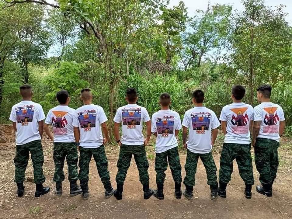 緬甸“Z世代”已準備好戰鬥，持槍公開露臉無懼緬軍威脅-圖2