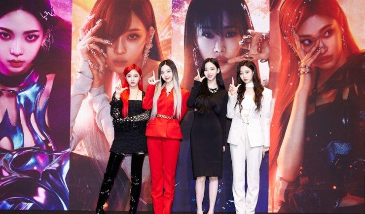 aespa|aespa成长速度远超预期，SM应该为她们考虑实体新专辑了