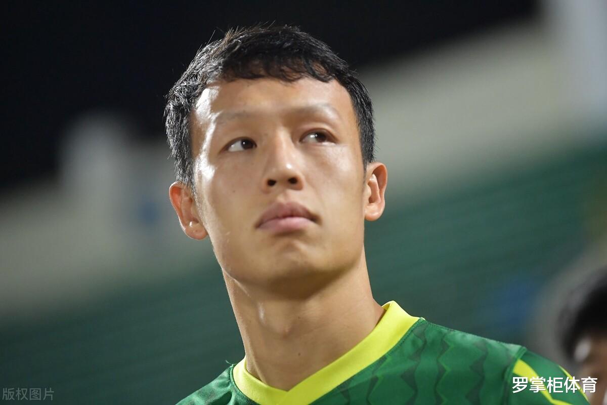 中甲|國足大名單提前被曝光！兩大新星首次現(xiàn)身國家隊，接受李霄鵬考察