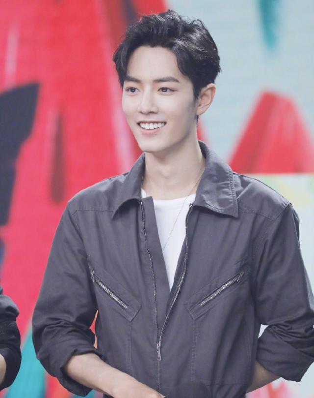 肖战|男神肖战昔日竟然也要“减肥”？采访时他一语让人无比心疼！