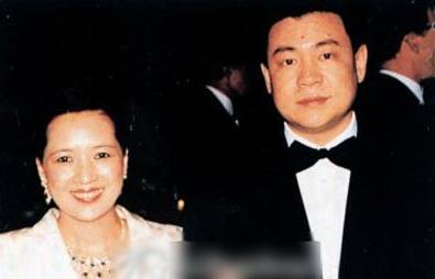 刘銮雄|女星收割机，终于不行了