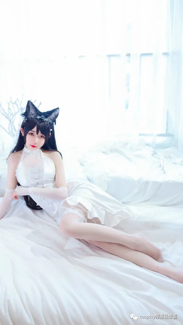 碧蓝航线|cos：碧蓝航线爱宕白婚纱cos正片@鱼子酱
