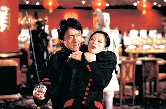 李连杰|影坛片酬最贵的5个人，李连杰十几分钟1.2亿，而他一个系列赚16亿