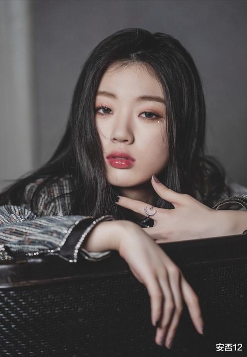 孙艺珍|单依纯现在的唱法就是第二个袁娅维，这是好是坏？