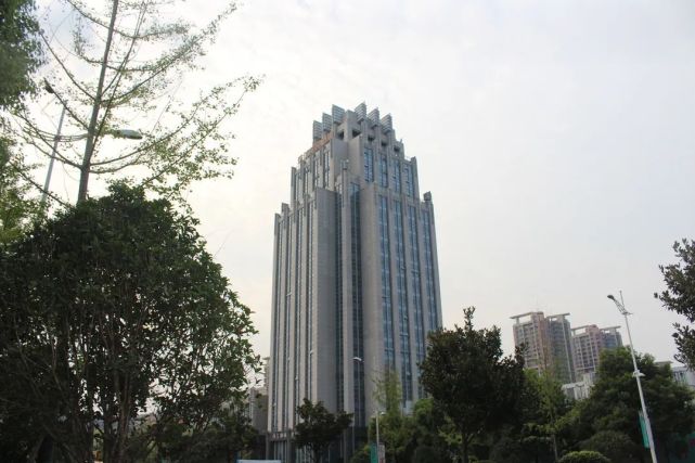 长沙|真相！这个板块价值被严重低估！限价一年涨了1000元/㎡！