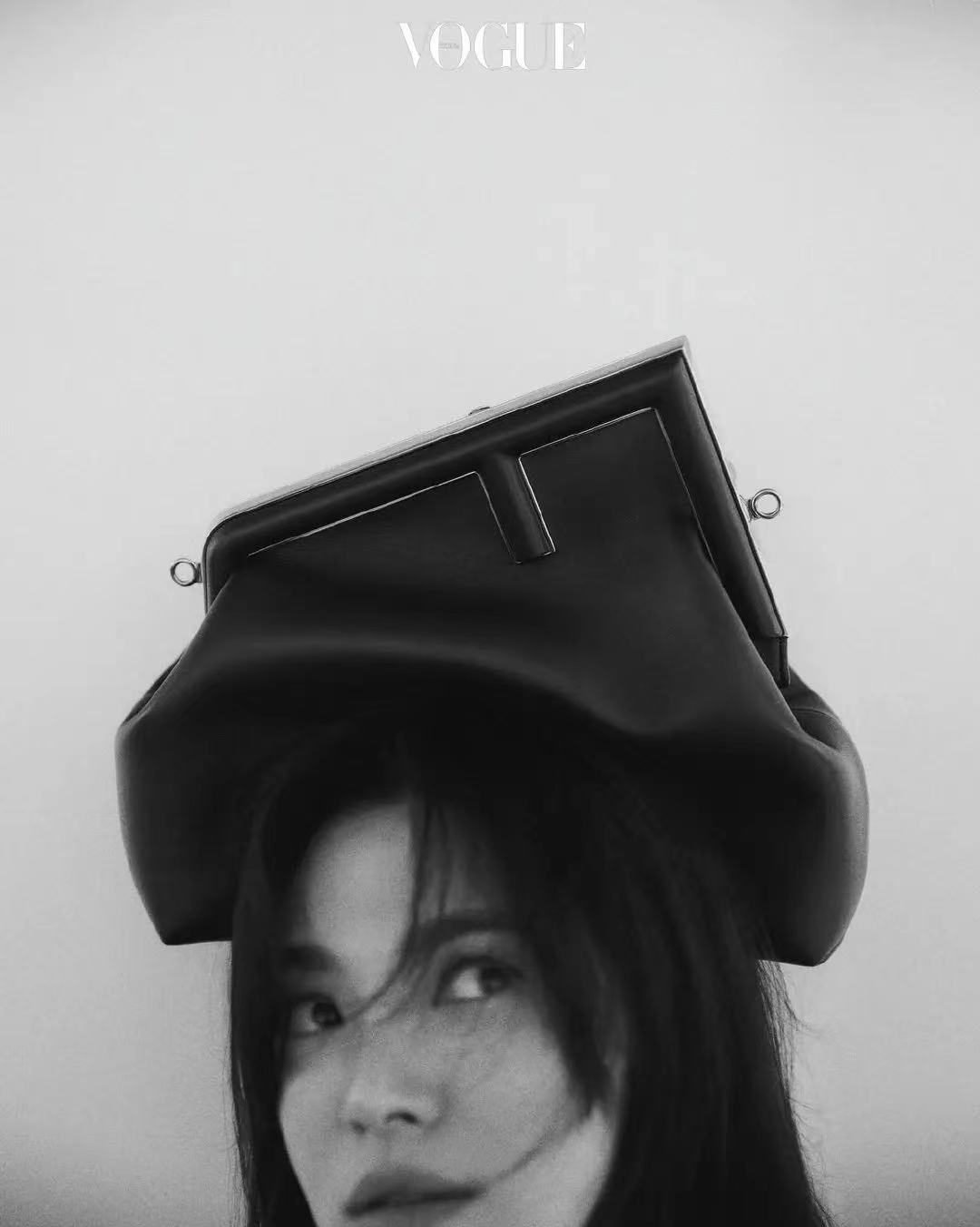 宋慧乔|宋慧乔换新发型模样大变！娃娃脸扛不住道士头型，刘亚仁晒照力推