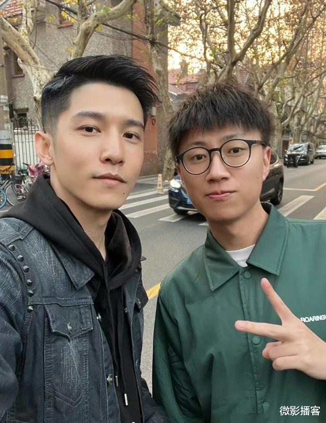 威廉|威廉为《心动5》宣传，1张合照引猜测，都怪他单身太久和颜值太高