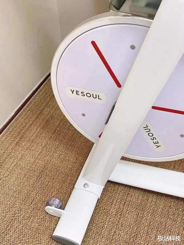 极站科技 一款超值的健身神器——野小兽智能动感单车M1